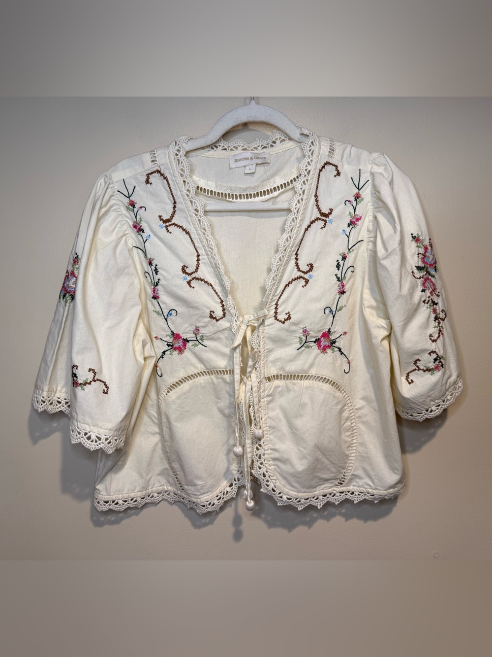 Jennifer & Grace Romantic Eyelet Embroidered Short Sleeve Tie Front Blouse L - Picture 2 of 9